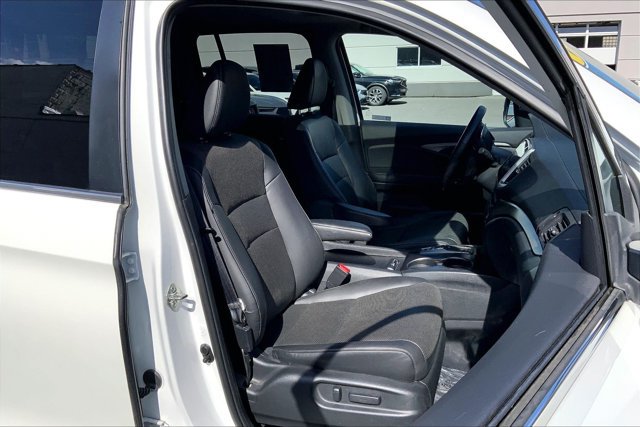 Used 2020 Honda Ridgeline RTL image 6