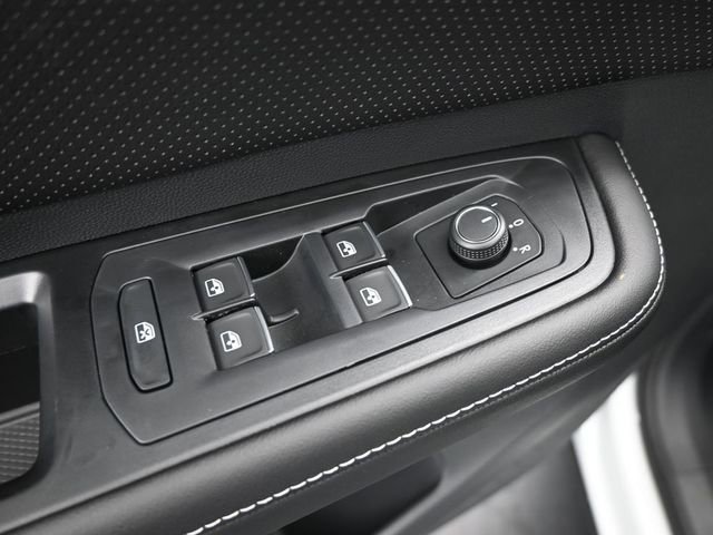 New 2026 Volkswagen Atlas Cross Sport SE image 13