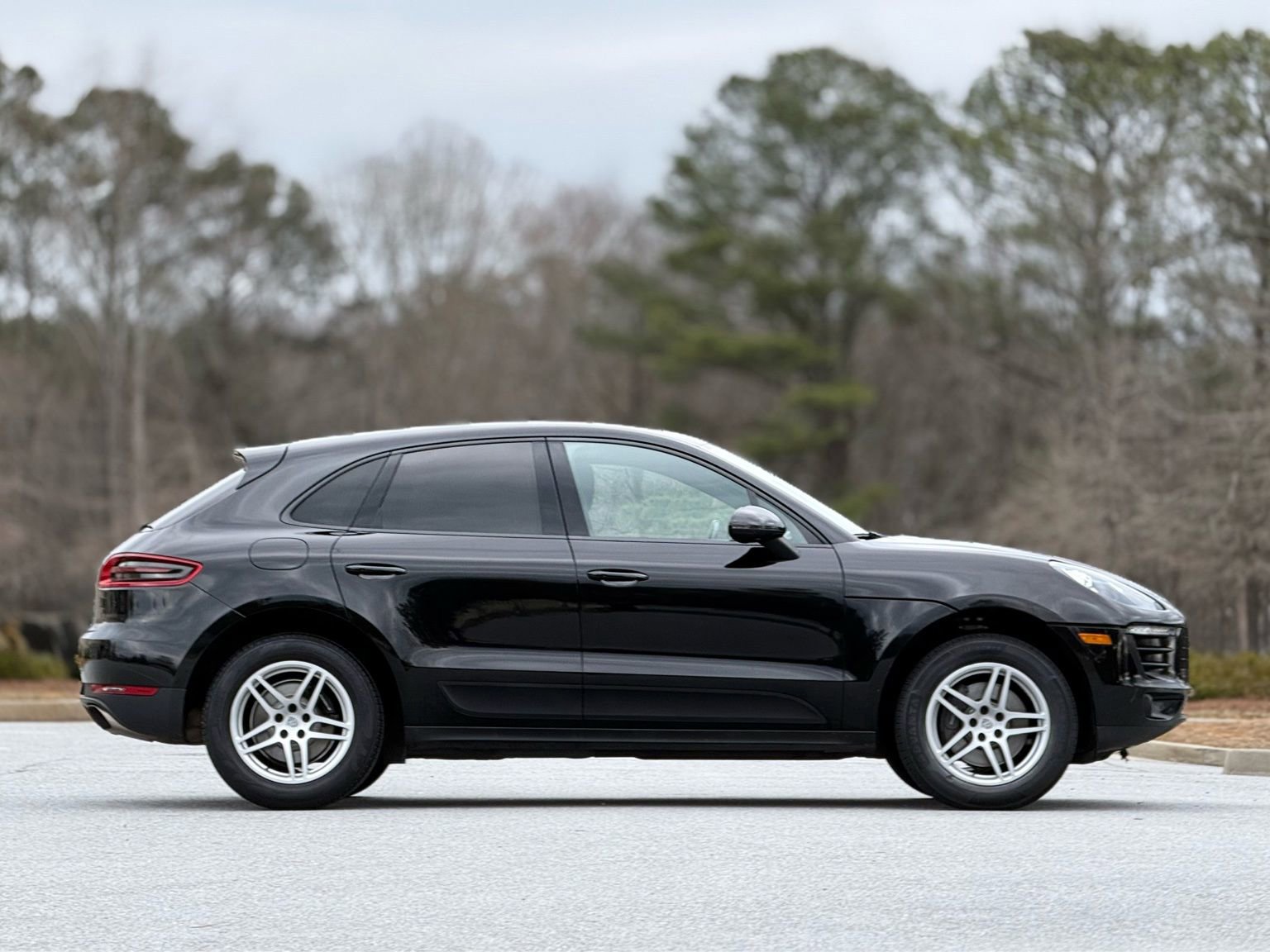 Used 2018 Porsche Macan Sport Edition image 11