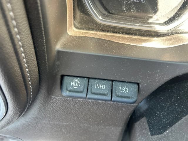 Used 2022 Chevrolet Silverado 1500 LTZ w/ LTZ Premium Package AWD/4WD image 15