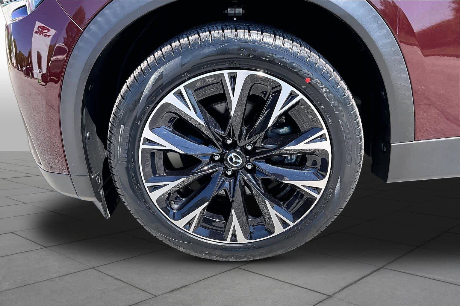 Used 2024 MAZDA CX-90 Plug-In Hybrid w/ Premium Plus AWD/4WD image 11