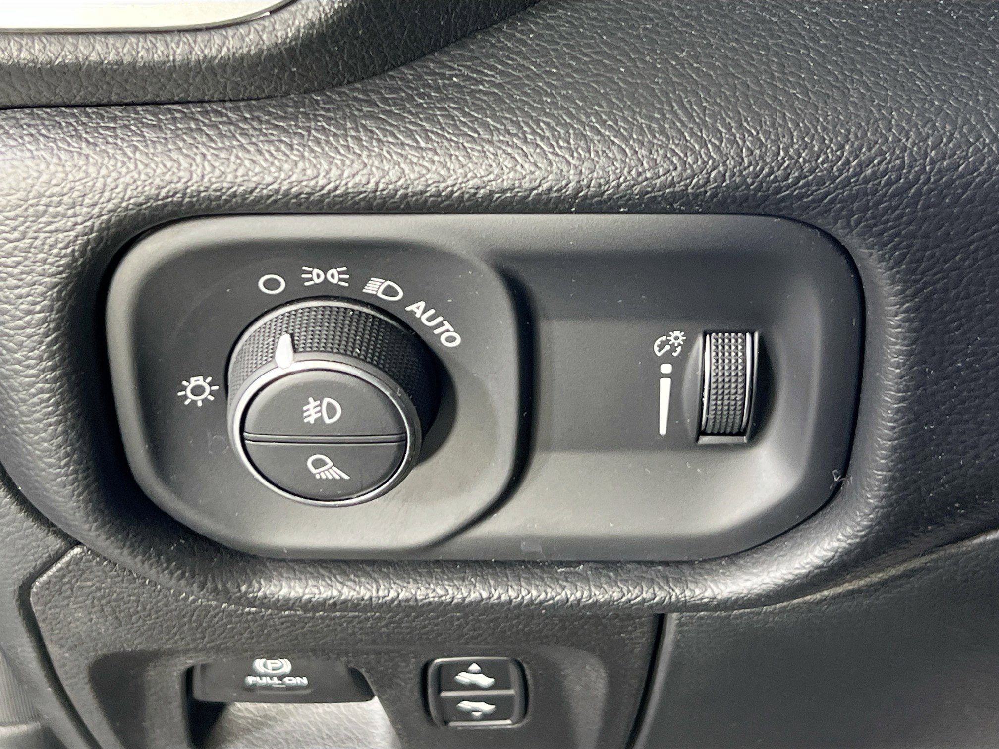 Used 2022 RAM 1500 Big Horn image 10