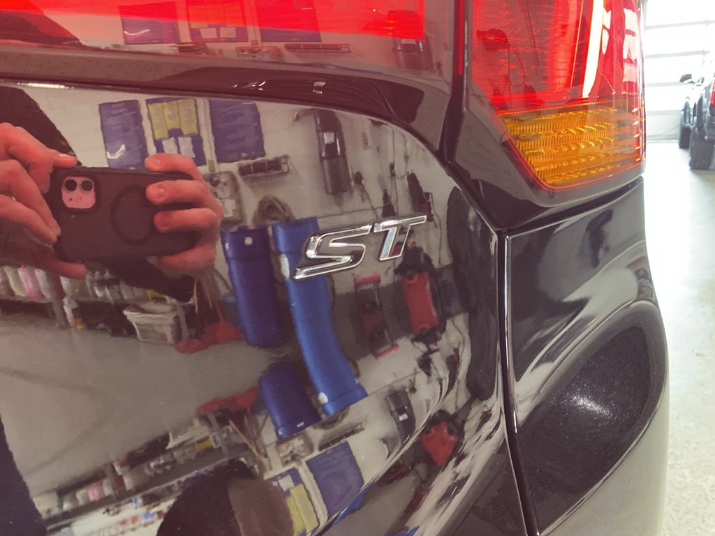 Used 2021 Buick Encore GX Essence w/ Experience Buick Package image 8