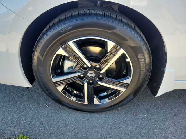 Used 2025 Nissan Sentra SV image 31