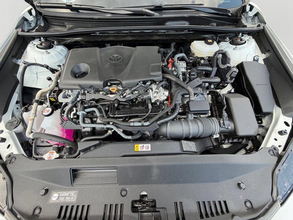 Used 2025 Toyota Camry LE FWD image 9