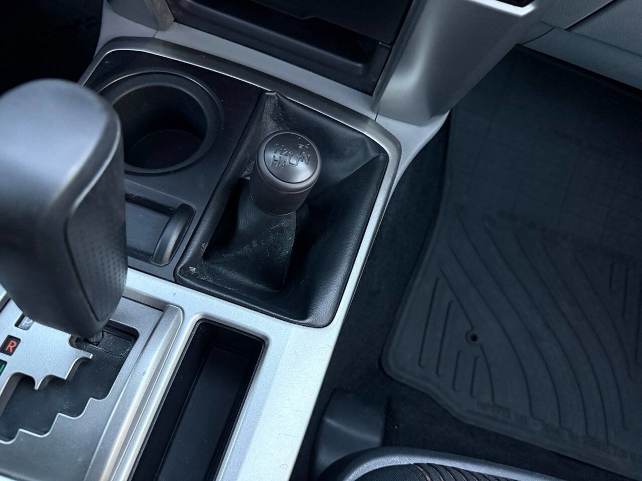 Used 2011 Toyota 4Runner SR5 w/ Convenience Pkg image 20