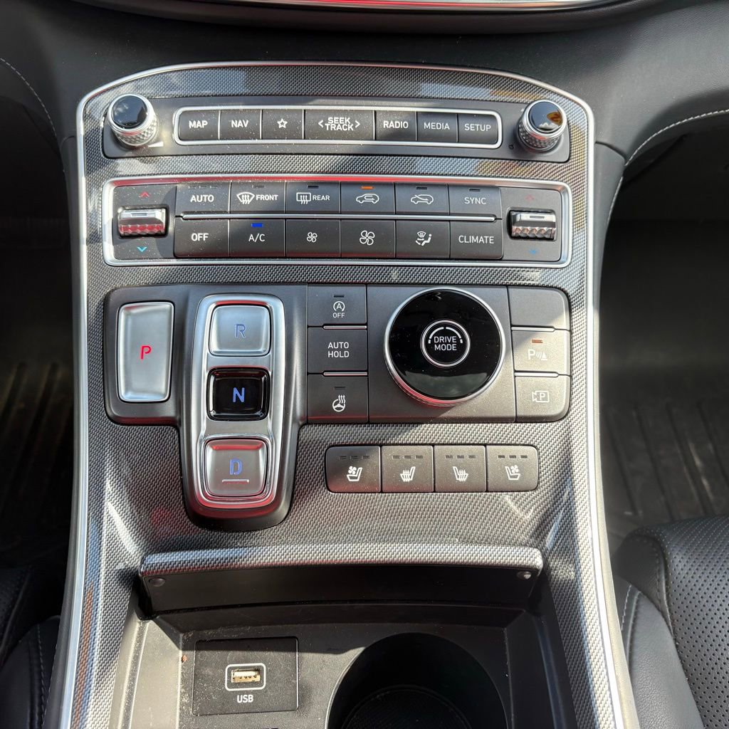 Used 2022 Hyundai Santa Fe Limited image 23
