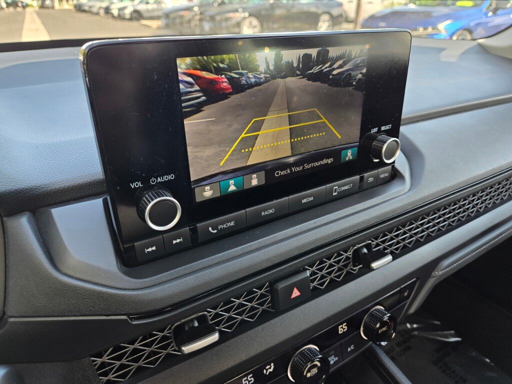 Certified 2025 Honda Accord SE image 22