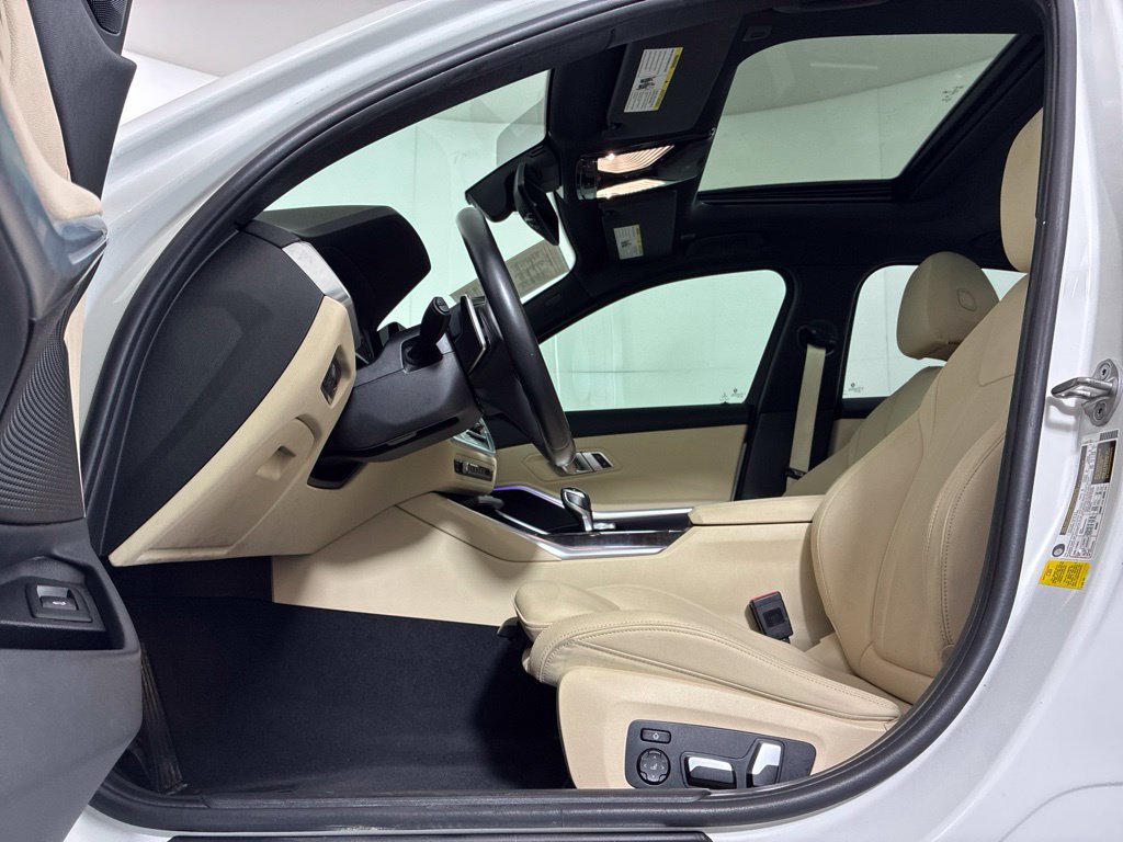 Used 2021 BMW 330i Sedan w/ Convenience Package RWD image 22