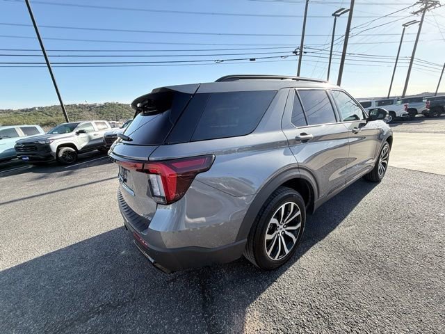 Used 2025 Ford Explorer ST-Line AWD/4WD image 12