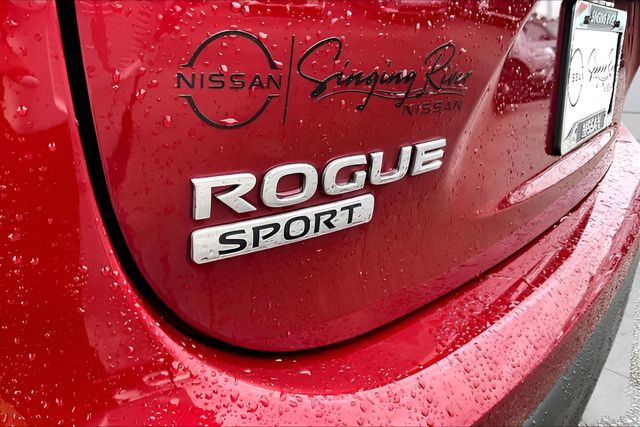 Used 2022 Nissan Rogue Sport SL FWD image 28