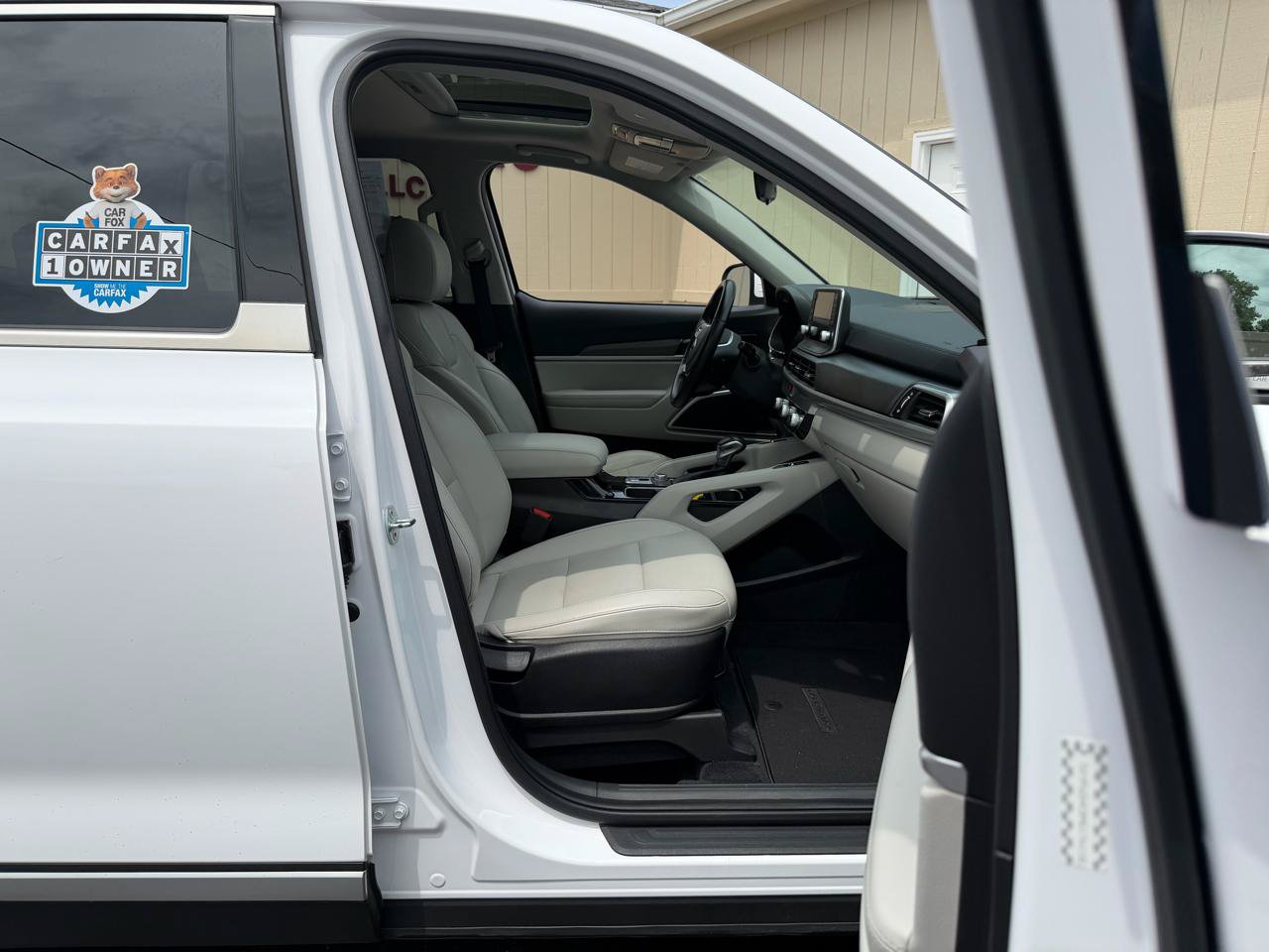 Used 2021 Kia Telluride S AWD/4WD image 3