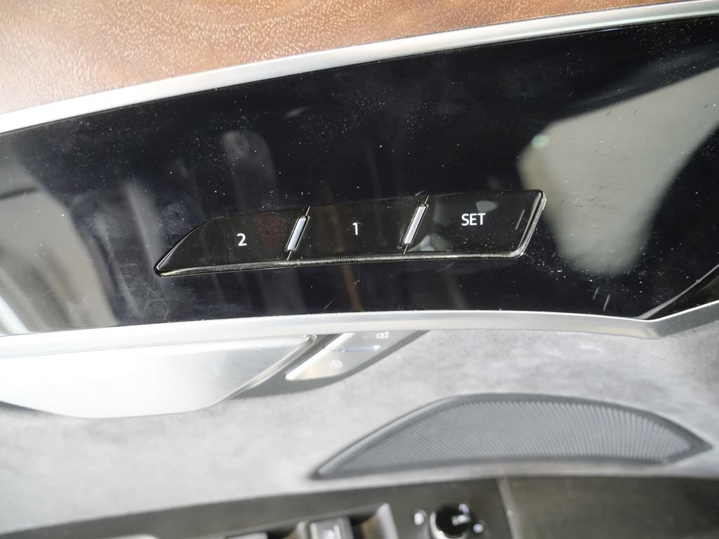 Used 2023 Audi A8 L 3.0T w/ Luxury Package AWD/4WD image 31