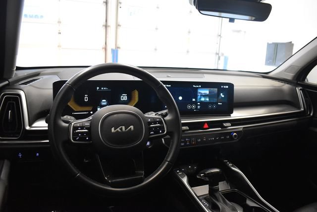 Used 2024 Kia Sorento S AWD/4WD image 23