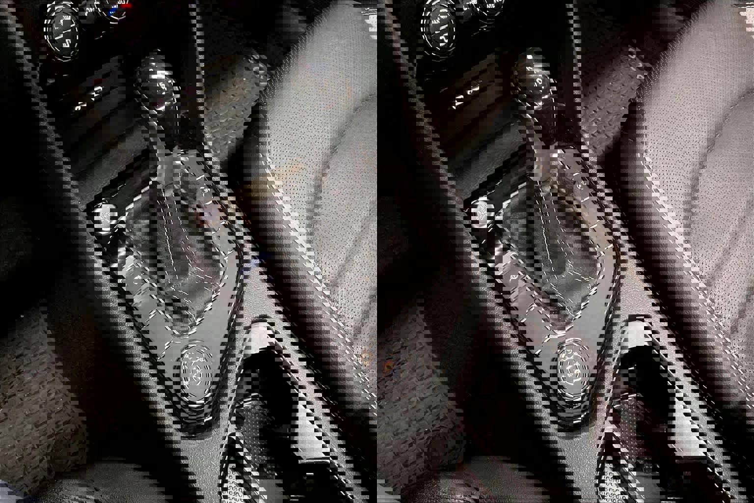 Used 2022 Volkswagen Taos SEL image 37