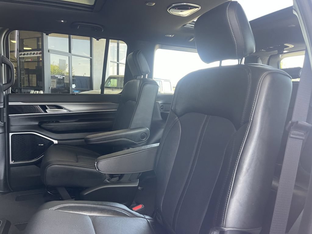 New 2026 Jeep Grand Wagoneer Limited AWD/4WD image 13