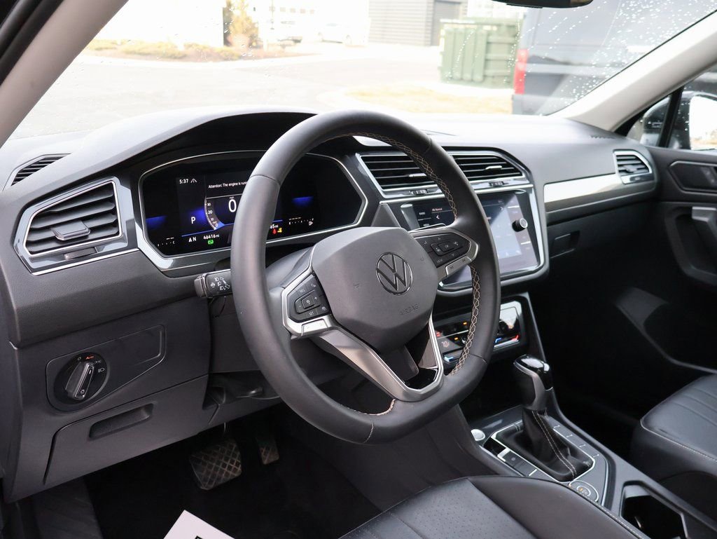 Used 2022 Volkswagen Tiguan SE image 20