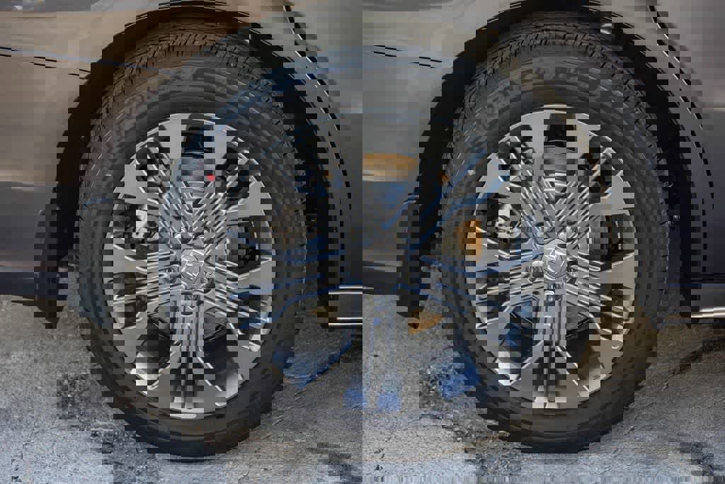 New 2026 Honda Odyssey Touring image 11