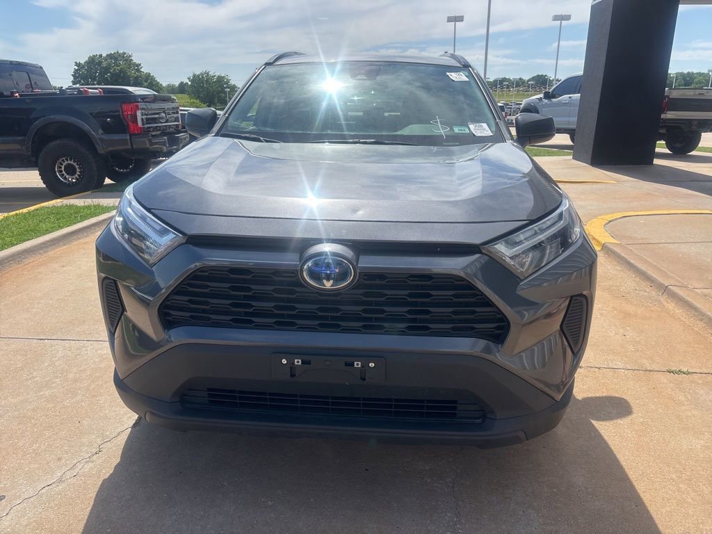 Used 2023 Toyota RAV4 LE AWD/4WD image 5
