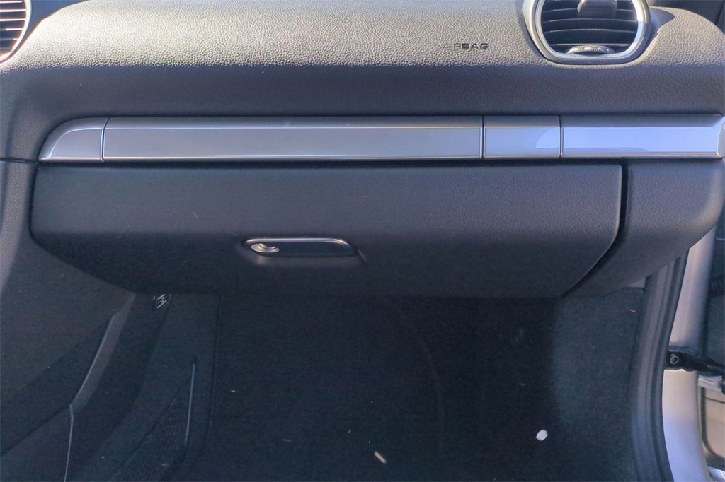 Used 2018 Porsche 718 Boxster image 35