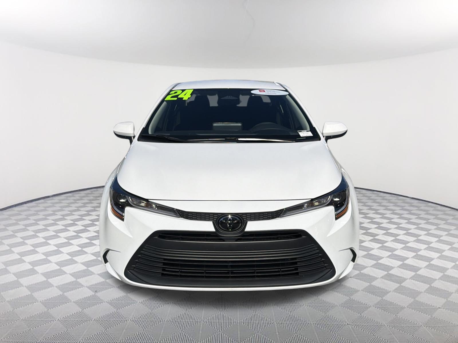 Certified 2024 Toyota Corolla LE FWD image 2