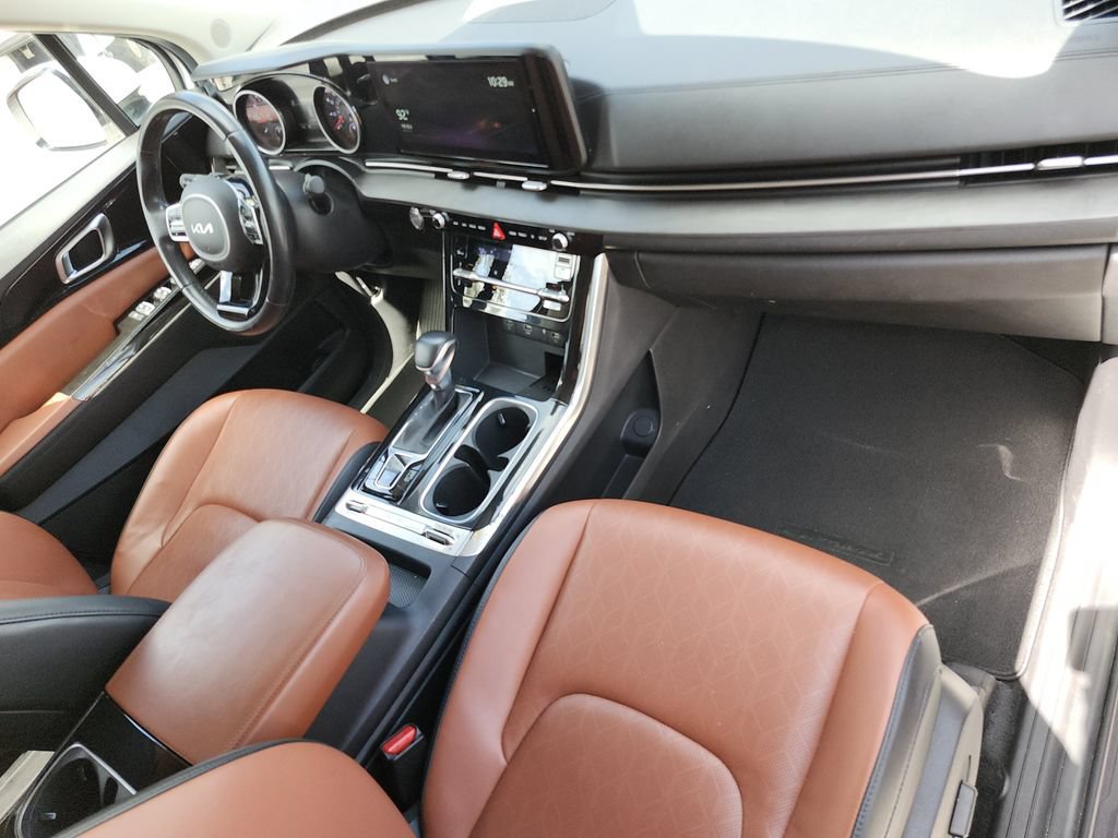Used 2022 Kia Carnival SX FWD image 12