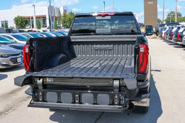 New 2026 GMC Sierra 3500 Denali w/ Technology Package image 9