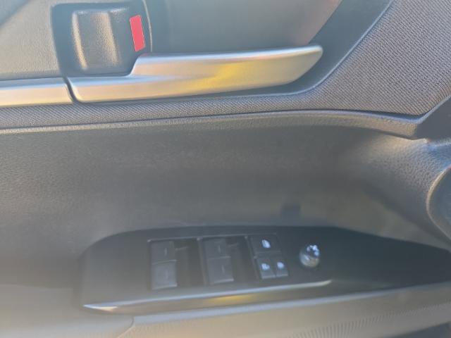 Used 2025 Toyota Camry LE AWD/4WD image 19