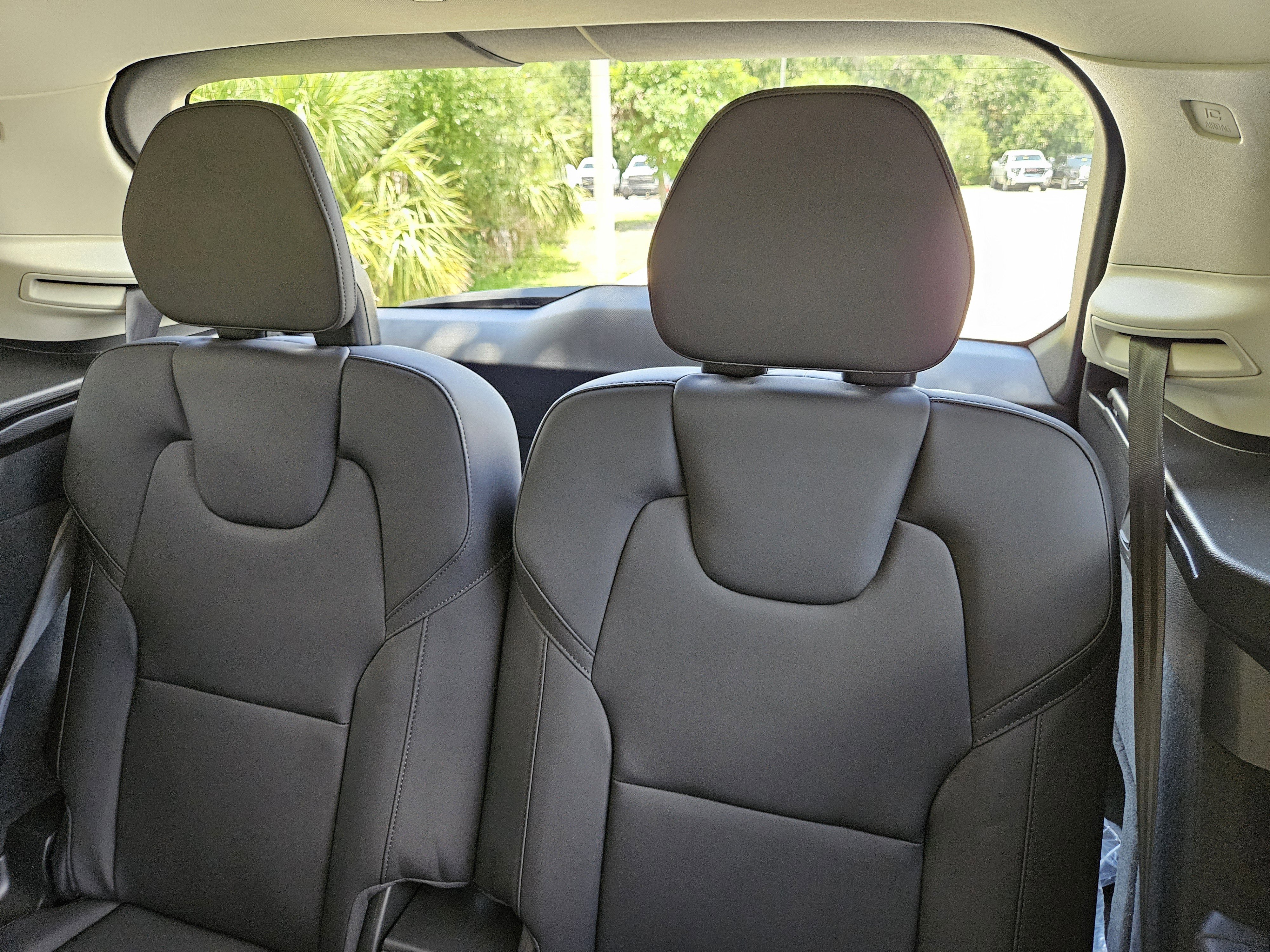 New 2026 Volvo XC90 B5 Plus image 15