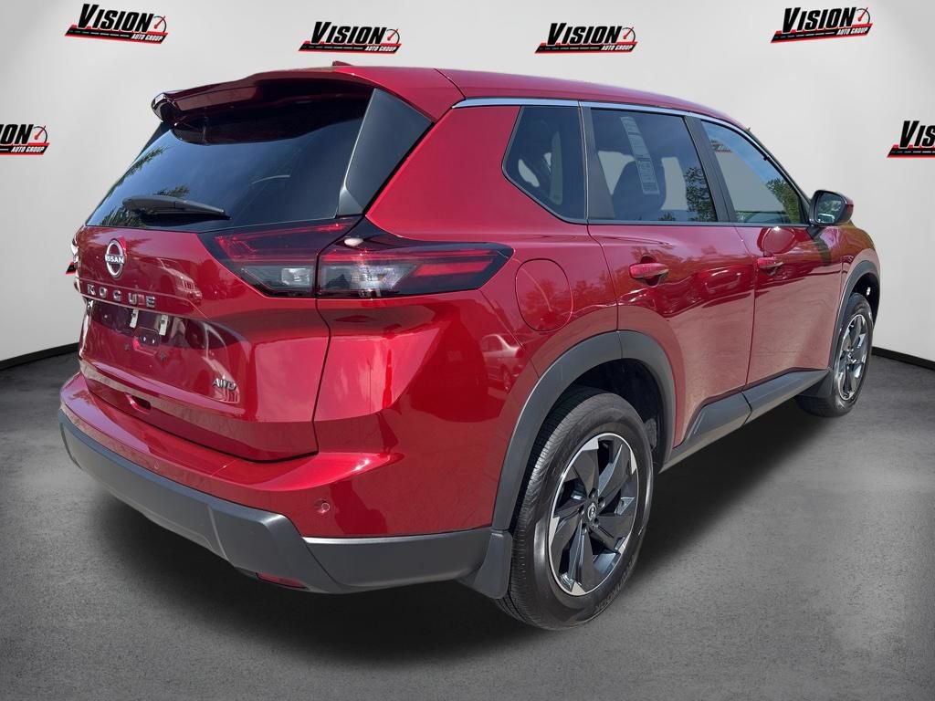 Certified 2026 Nissan Rogue SV AWD/4WD image 5