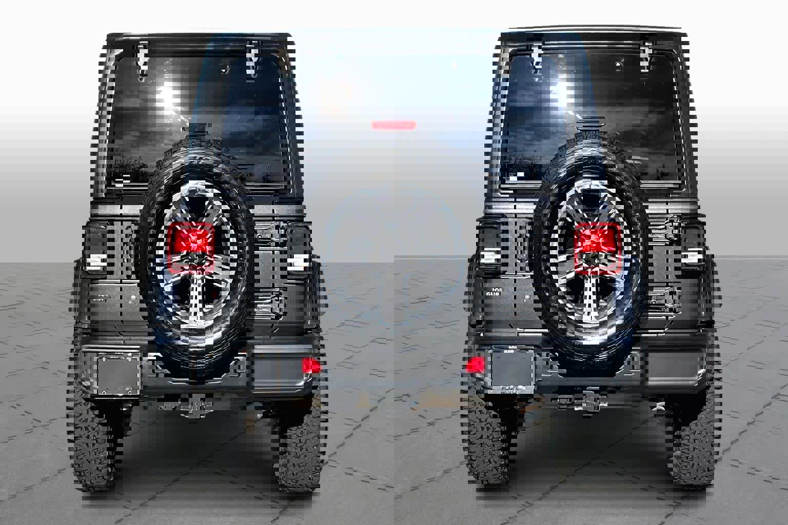 Used 2019 Jeep Wrangler Unlimited Sahara image 4