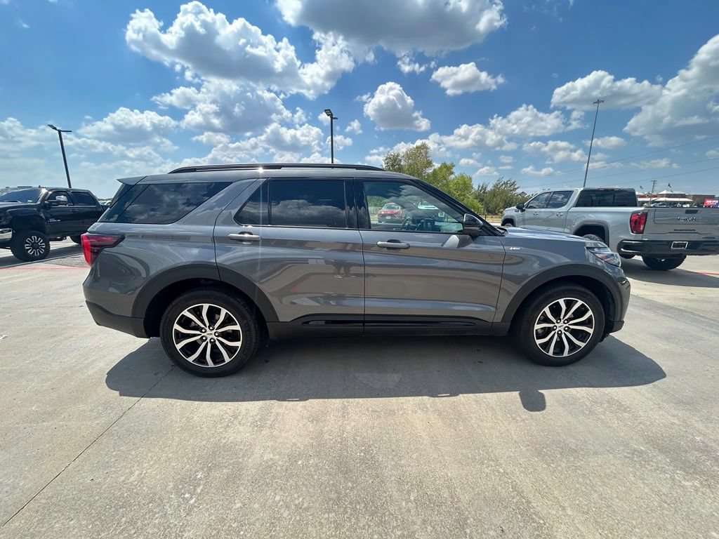 Used 2026 Ford Explorer ST-Line AWD/4WD image 4