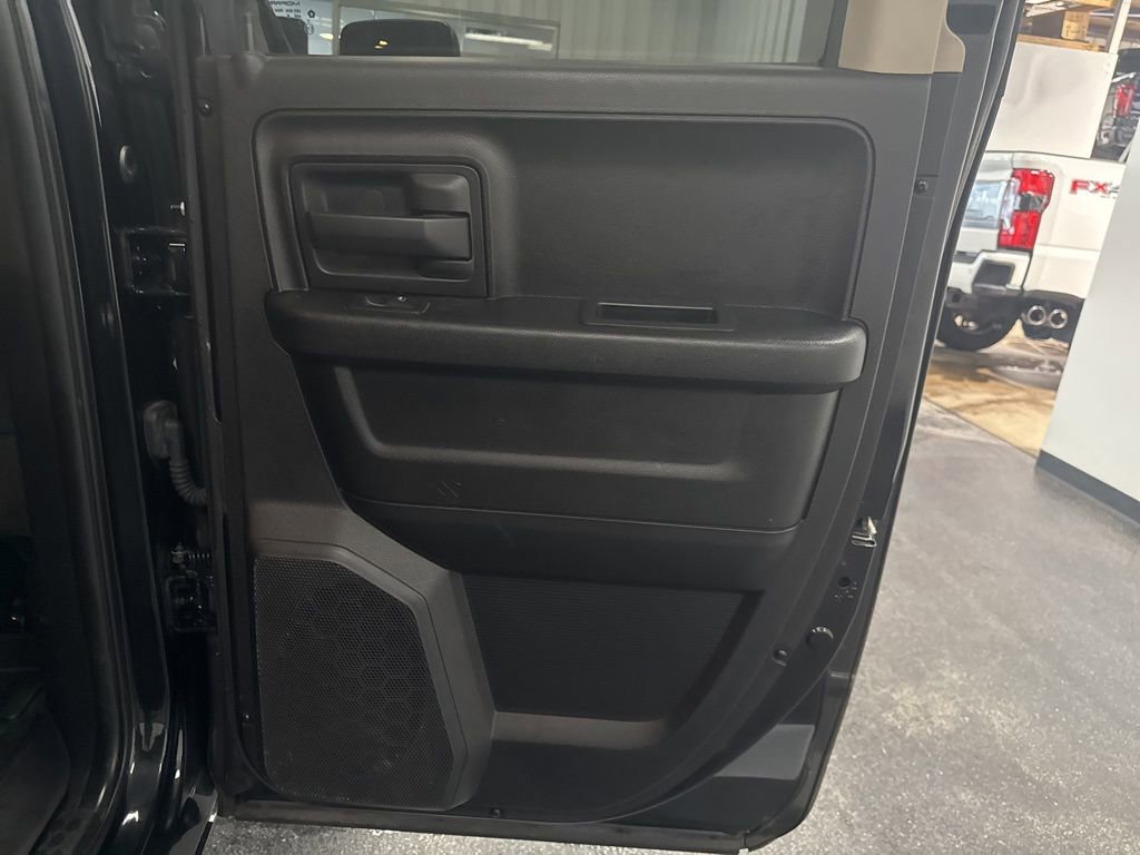 Used 2017 RAM 1500 Express w/ Black Ram 1500 Express Group image 32