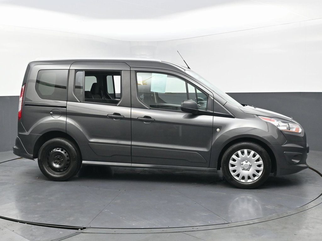 Used 2017 Ford Transit Connect XLT image 6
