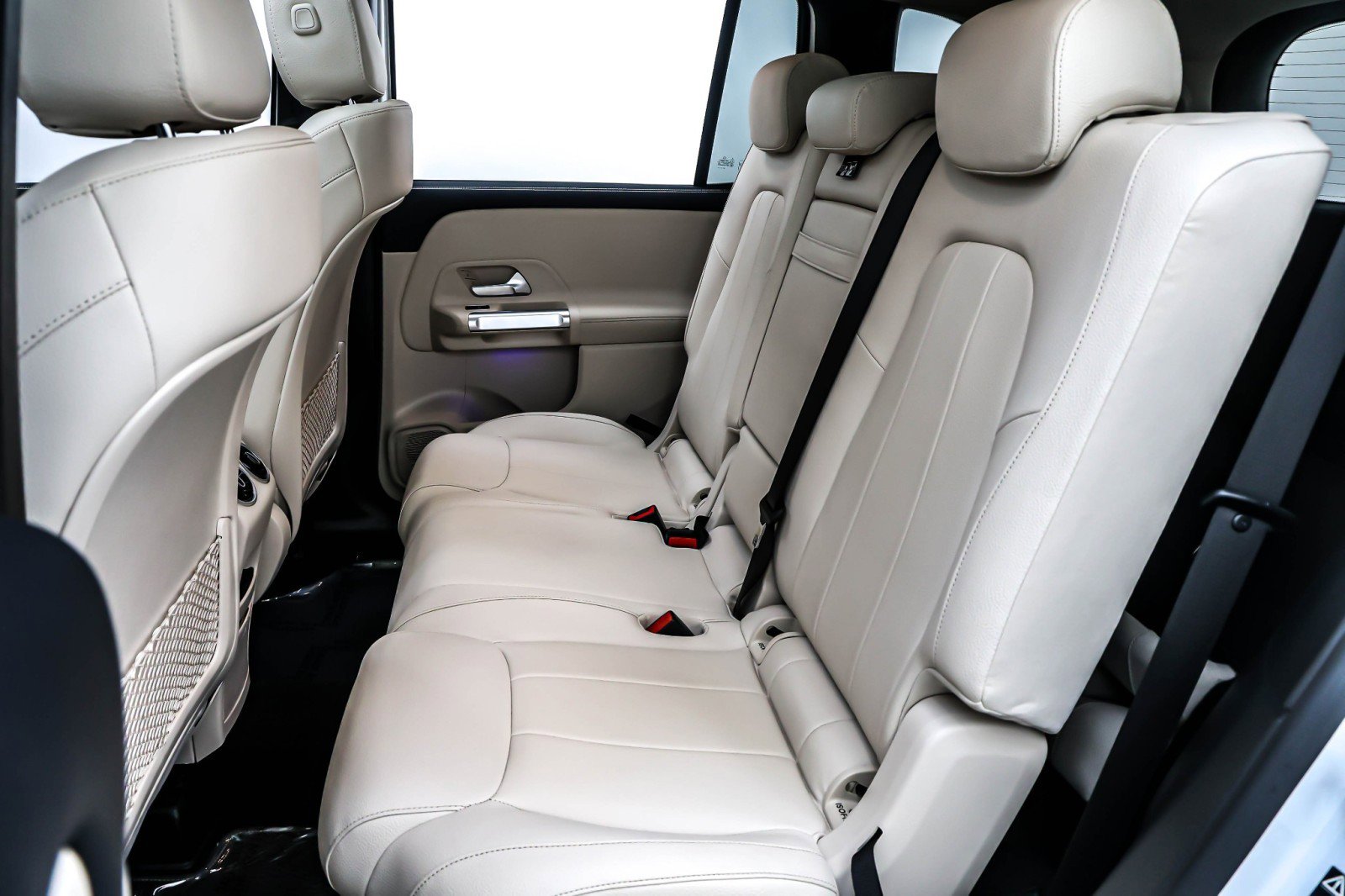 Used 2023 Mercedes-Benz GLB 250 image 7