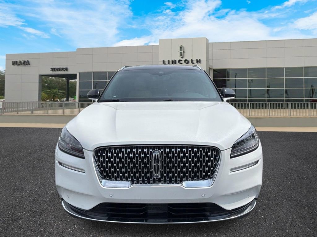 Used 2021 Lincoln Corsair Reserve w/ Equipment Group 201A FWD image 8