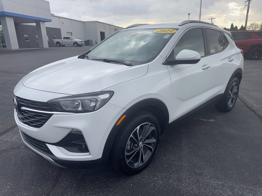 Used 2023 Buick Encore GX Select AWD/4WD image 3