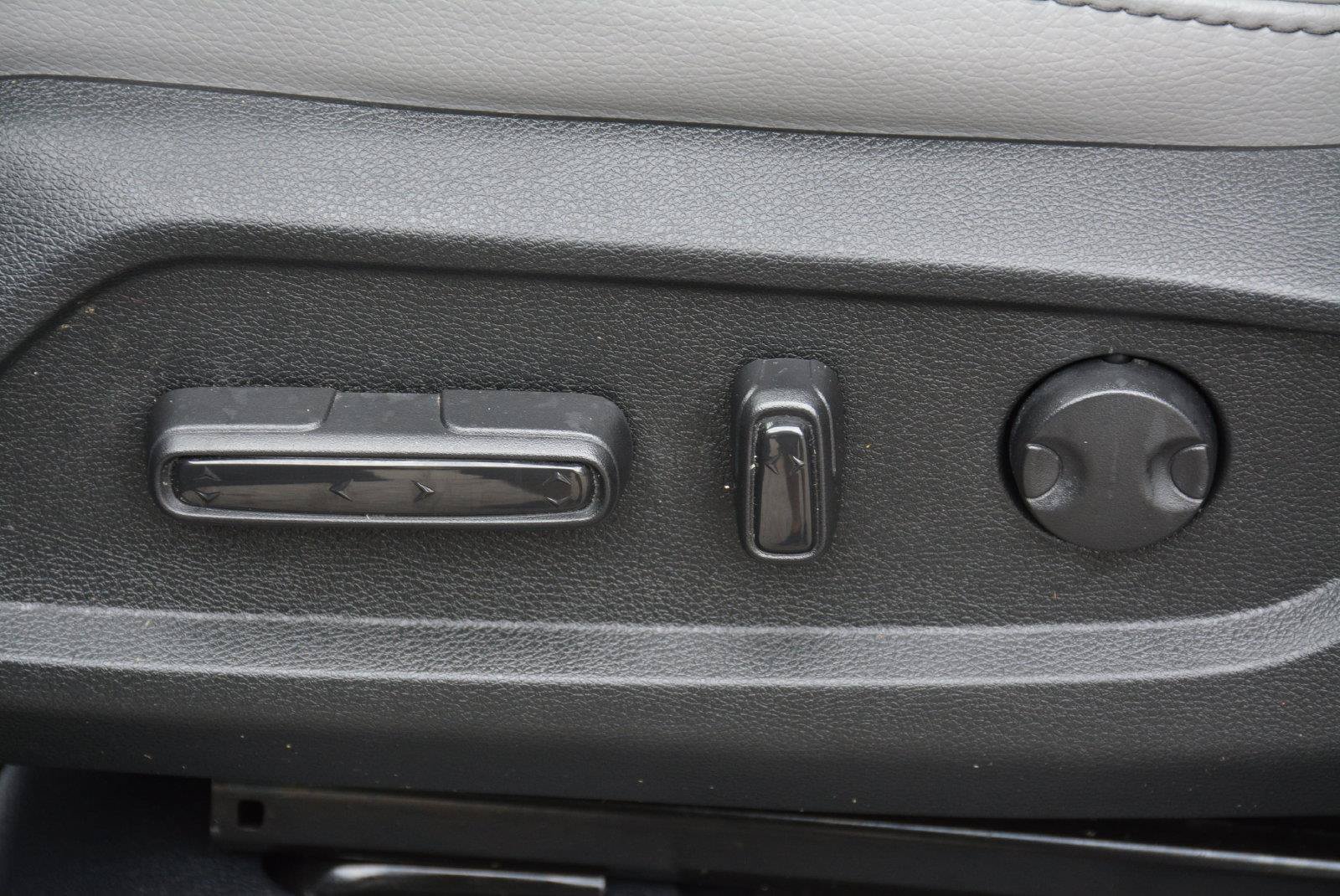 Used 2023 Honda Pilot EX-L image 11