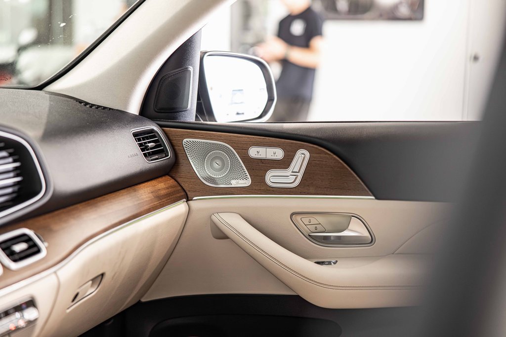 Used 2022 Mercedes-Benz GLE 450 4MATIC w/ Revised AMG Line Exterior image 23