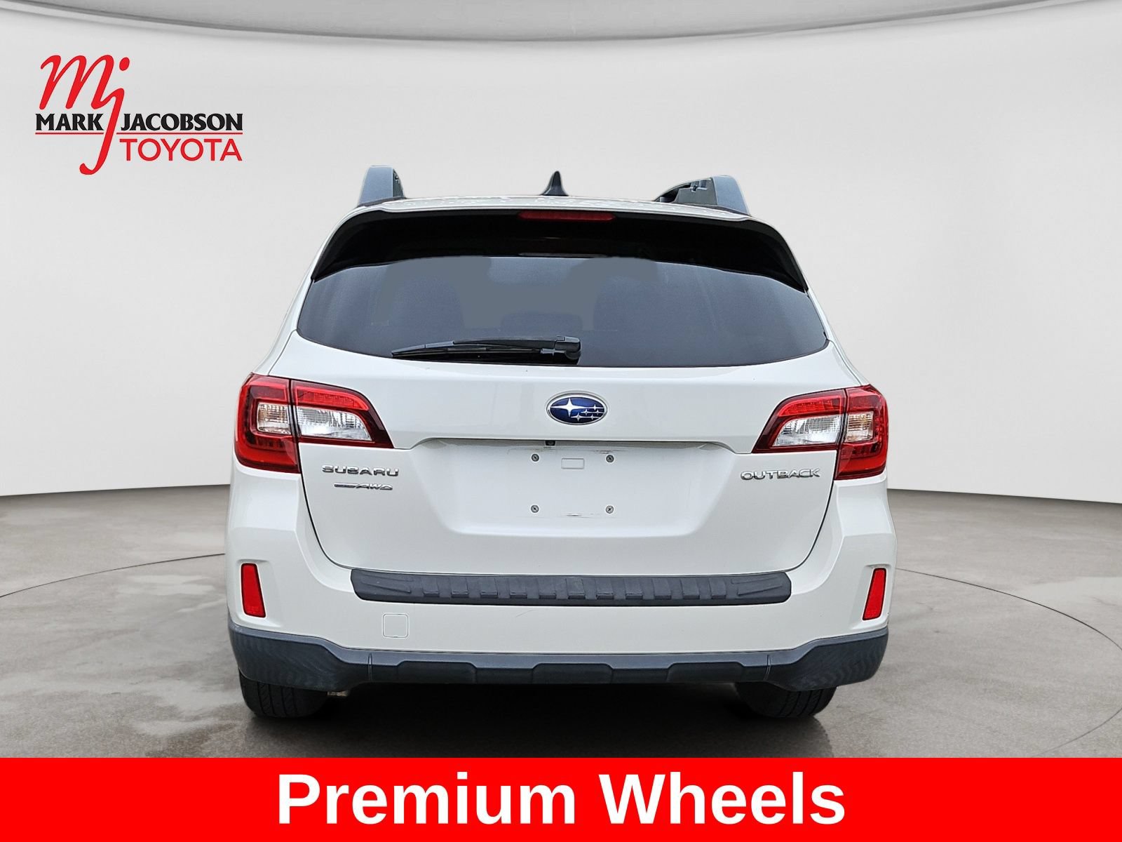 Used 2016 Subaru Outback 2.5i Limited AWD/4WD image 10