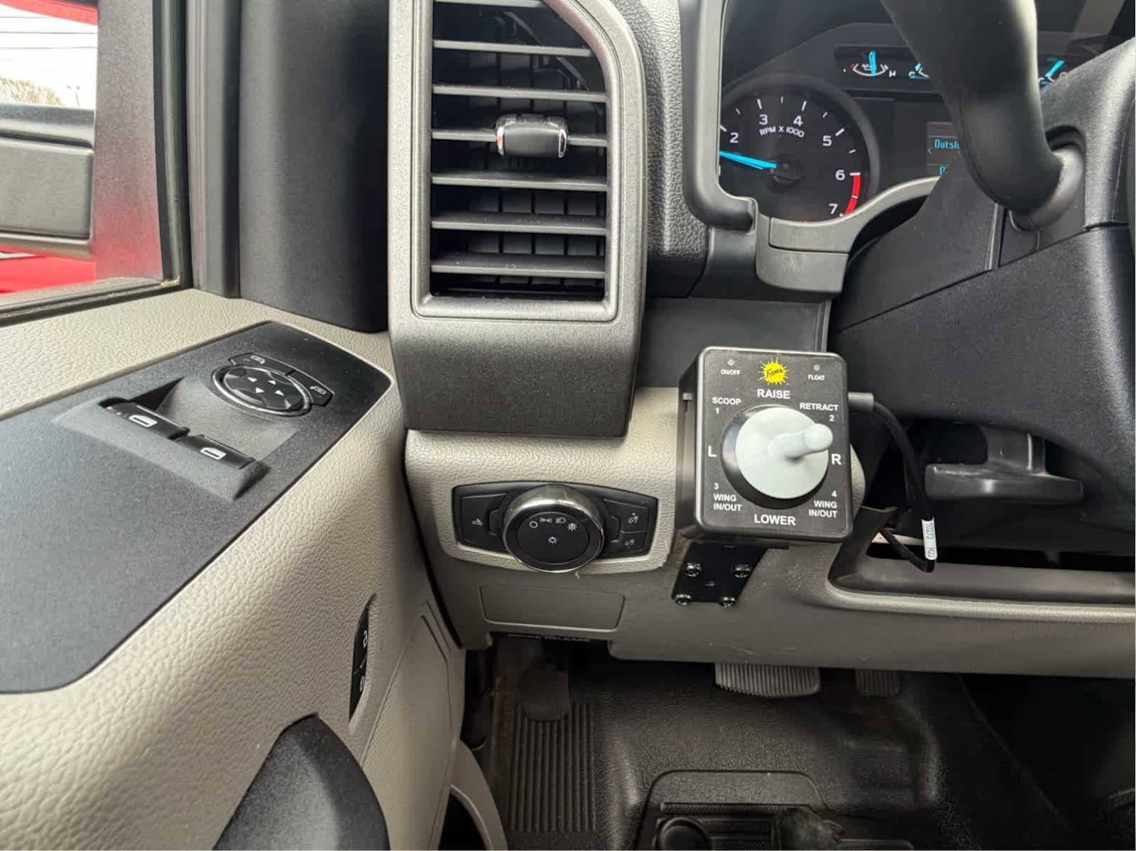Used 2018 Ford F250 XL w/ Power Equipment Group AWD/4WD image 11