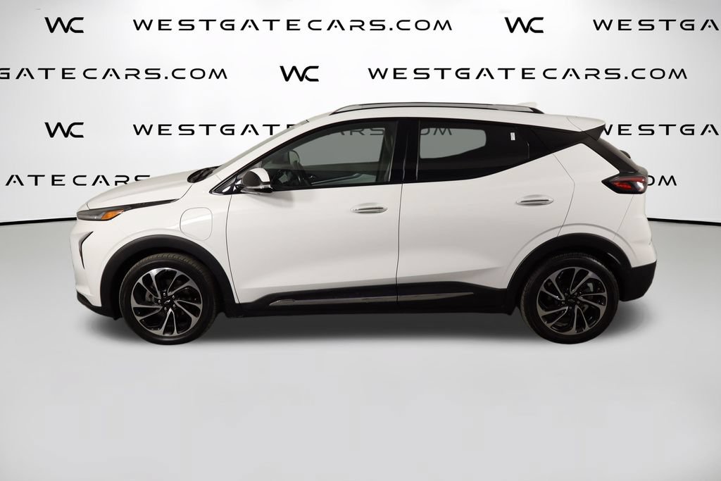 Used 2022 Chevrolet Bolt EUV Premier w/ Sun & Sound Package FWD image 5