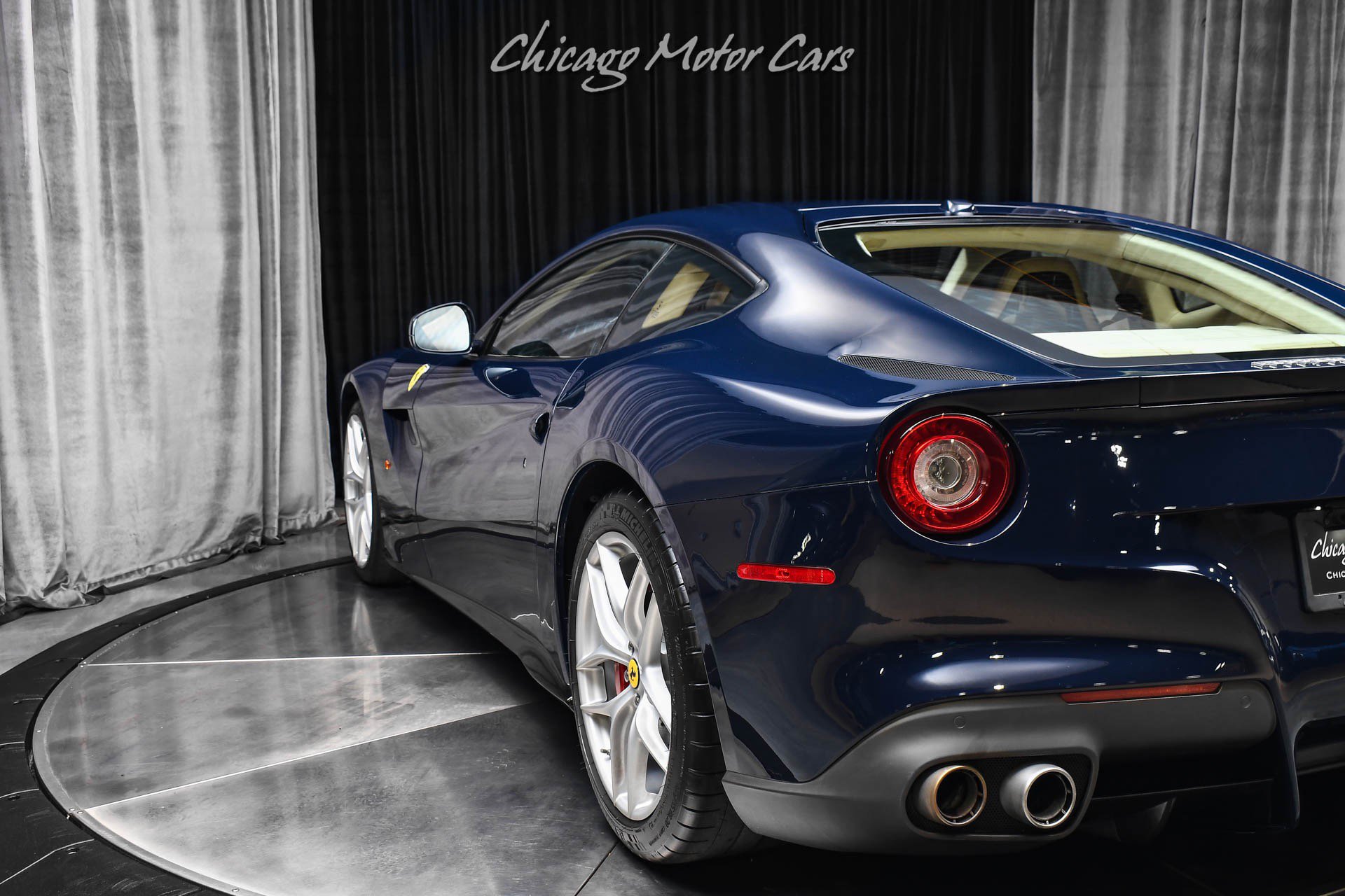 Used 2015 Ferrari F12 Berlinetta RWD image 40