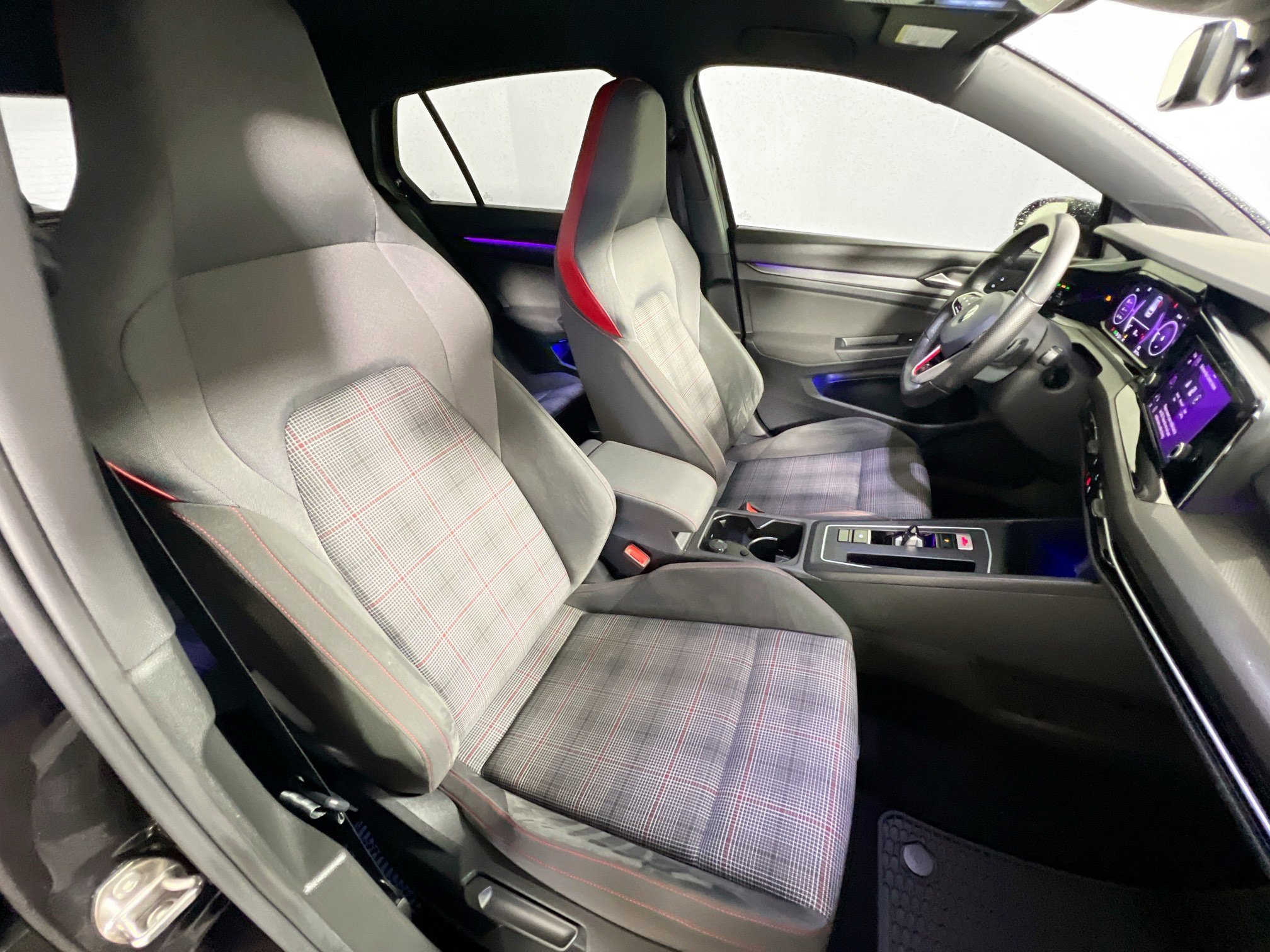 Used 2022 Volkswagen GTI S image 31