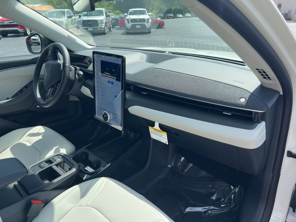 New 2025 Ford Mustang Mach-E Premium image 16