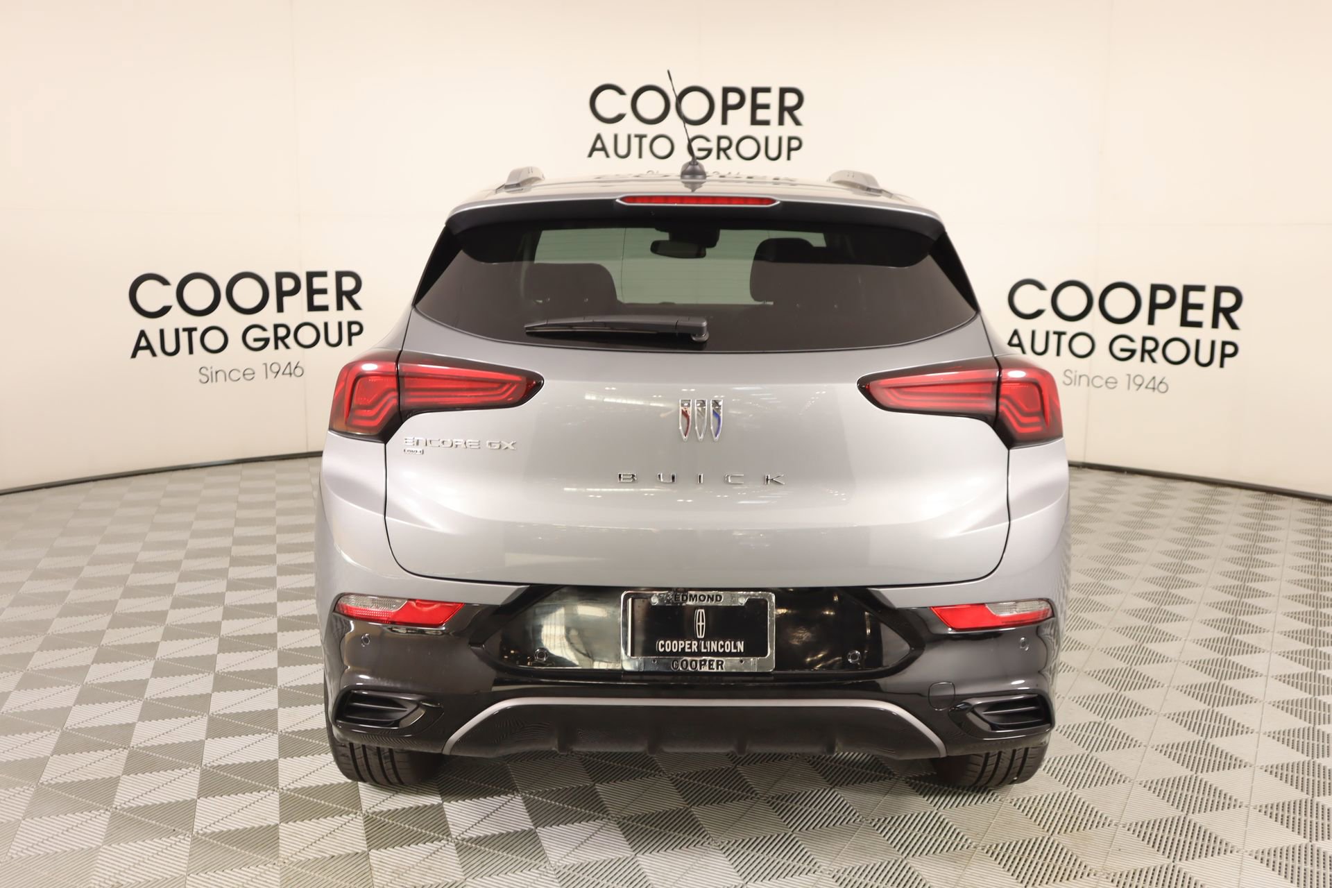 Used 2025 Buick Encore GX Sport Touring w/ Advanced Technology Package image 21