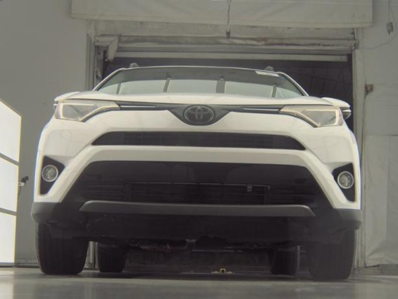 Used 2018 Toyota RAV4 XLE image 21