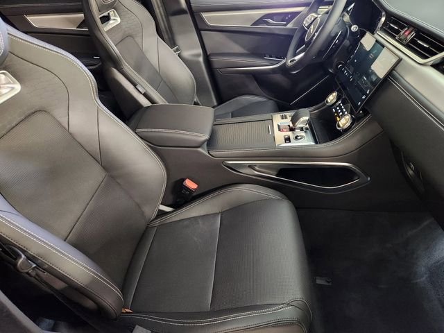 New 2026 Jaguar F-PACE R-Dynamic S image 3