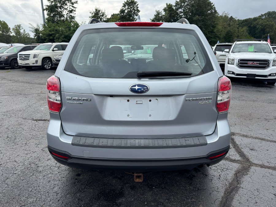 Used 2016 Subaru Forester 2.5i w/ Alloy Wheel Package AWD/4WD image 4