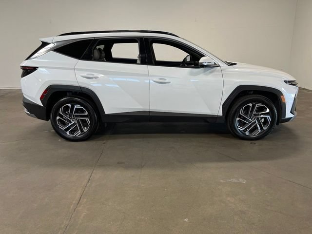 Used 2026 Hyundai Tucson Limited AWD/4WD image 2